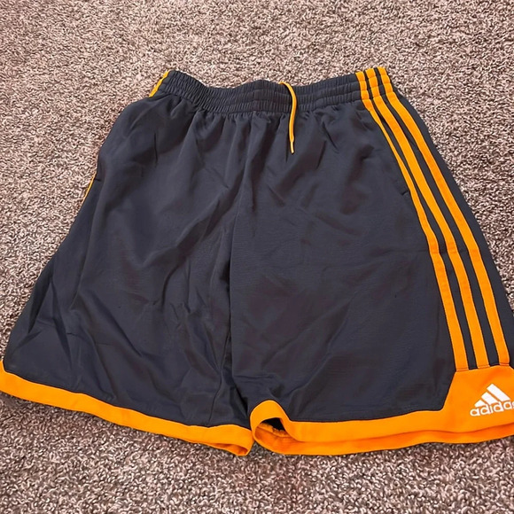 Adidas shorts - Picture 1 of 2